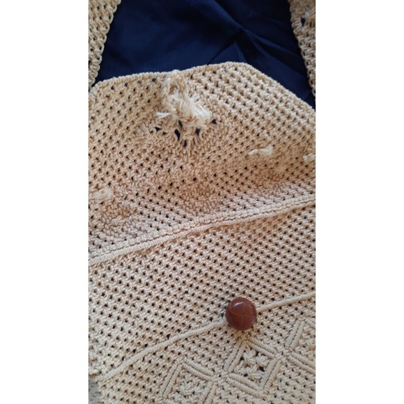 Vintage Retro Hippie Vibe Beige Macrame Shoulder Bag Purse Button Closure - Picture 8 of 8